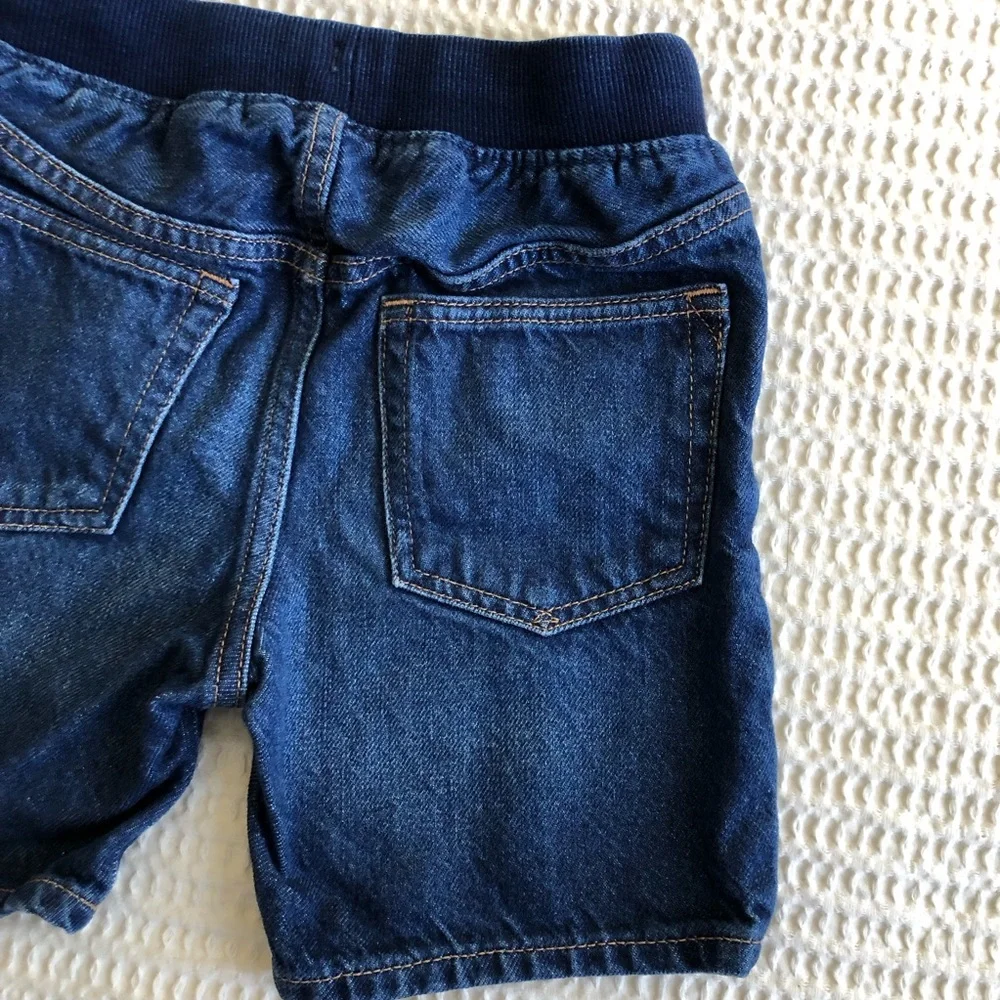 GAP Kid’s Navy Denim Knit Waist Shorts Size 5T
